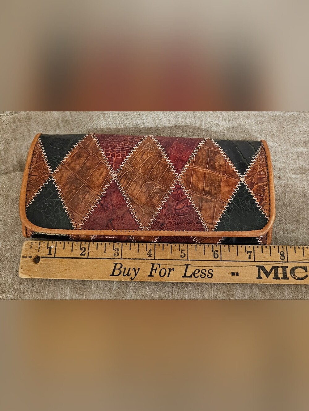 Faux Leather Wallet With Vintage Appeal - Picture 6 of 7
